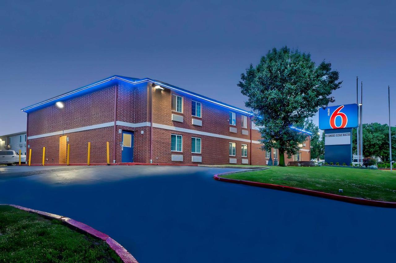 Motel 6 Tulsa, Ok - Central Exterior photo